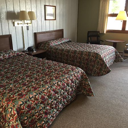 Colonial Hotel-Motel Buckhannon Dış mekan fotoğraf